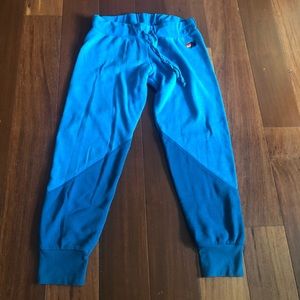 Aviator Nation sweats